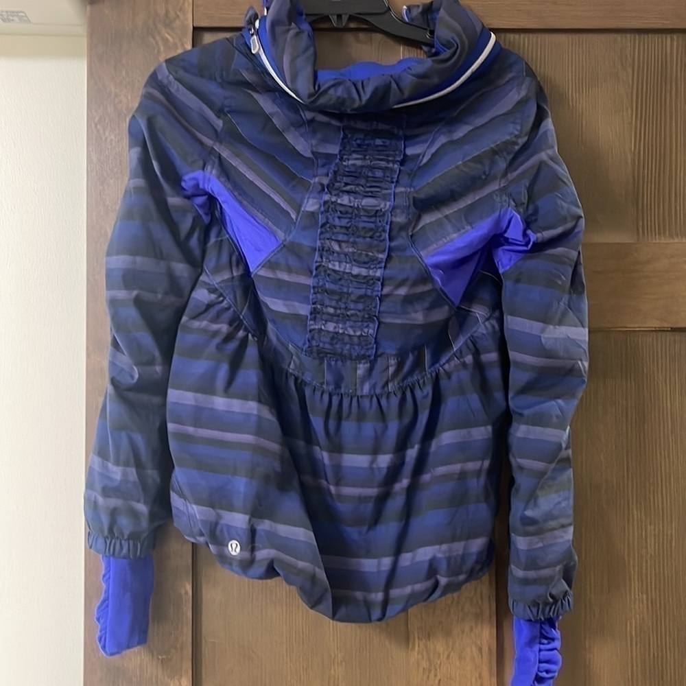 Lululemon Athletica Y2K Hustle Zip Up Hooded Jacket Size 2 - Picture 7 of 8